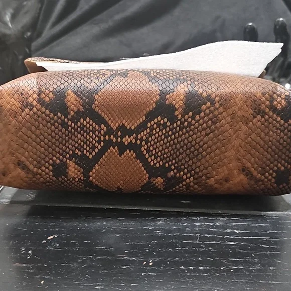 Nicole Miller Brown Crossbody Bag - Picture 7 of 8